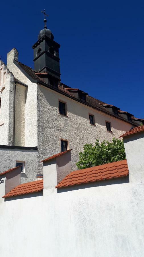 Schloss Weichs Zu Regensburg Mit 2Schlafzimmer Parkplatz Internet 75Qm Zentrum Exteriör bild