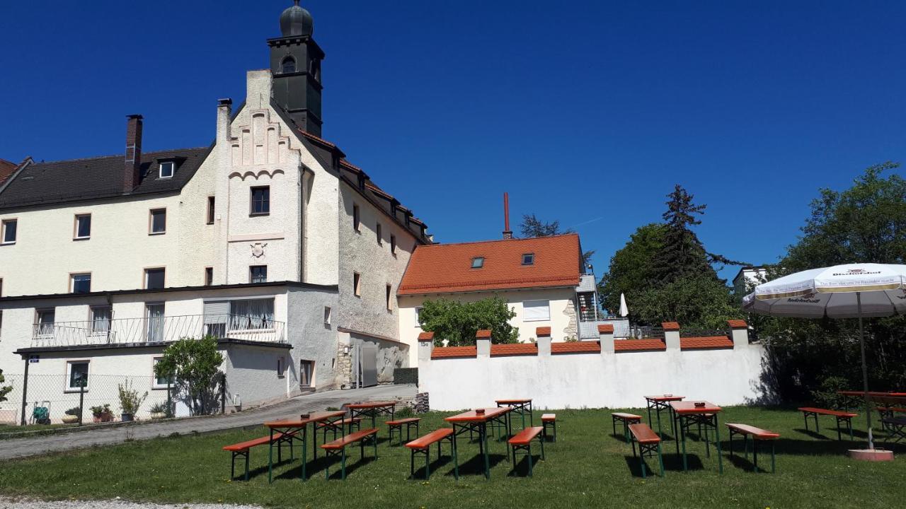 Schloss Weichs Zu Regensburg Mit 2Schlafzimmer Parkplatz Internet 75Qm Zentrum Exteriör bild